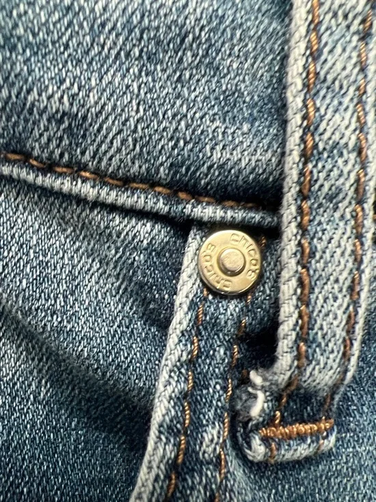 Chico's Women’s Embroidered Blue Slimming Girlfriend Slim Leg Ankle Jeans Sz 18R - Picture 8 of 14